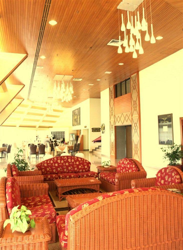 Oyo 89693 Perkasa Hotel Keningau Near Hospital Keningau Exteriör bild