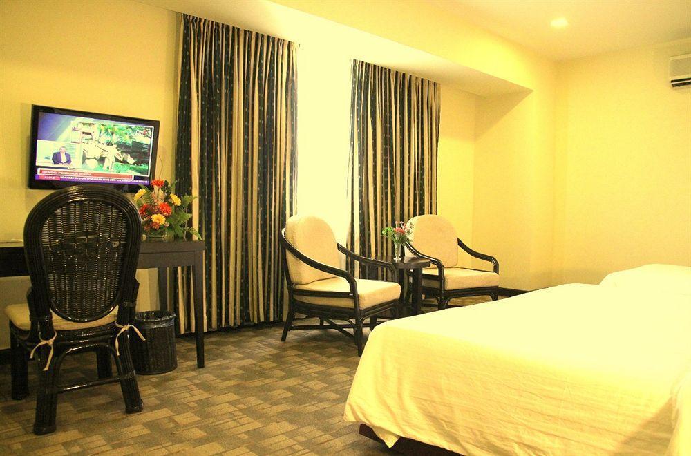 Oyo 89693 Perkasa Hotel Keningau Near Hospital Keningau Exteriör bild