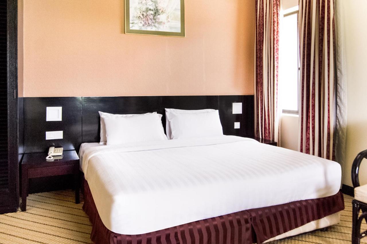 Oyo 89693 Perkasa Hotel Keningau Near Hospital Keningau Exteriör bild