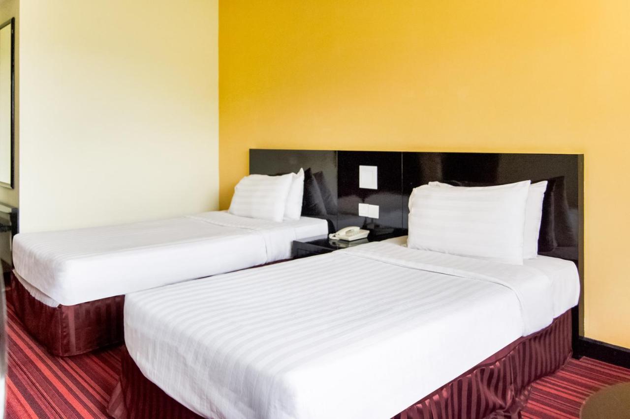 Oyo 89693 Perkasa Hotel Keningau Near Hospital Keningau Exteriör bild